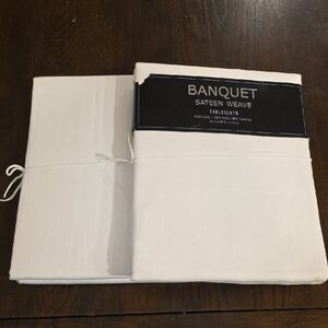 Two White Sateen Weave Tablecloth